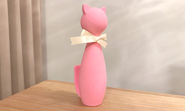 リボンをまいたさくらの恋猫