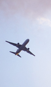 官能小説;空を飛ぶ飛行機